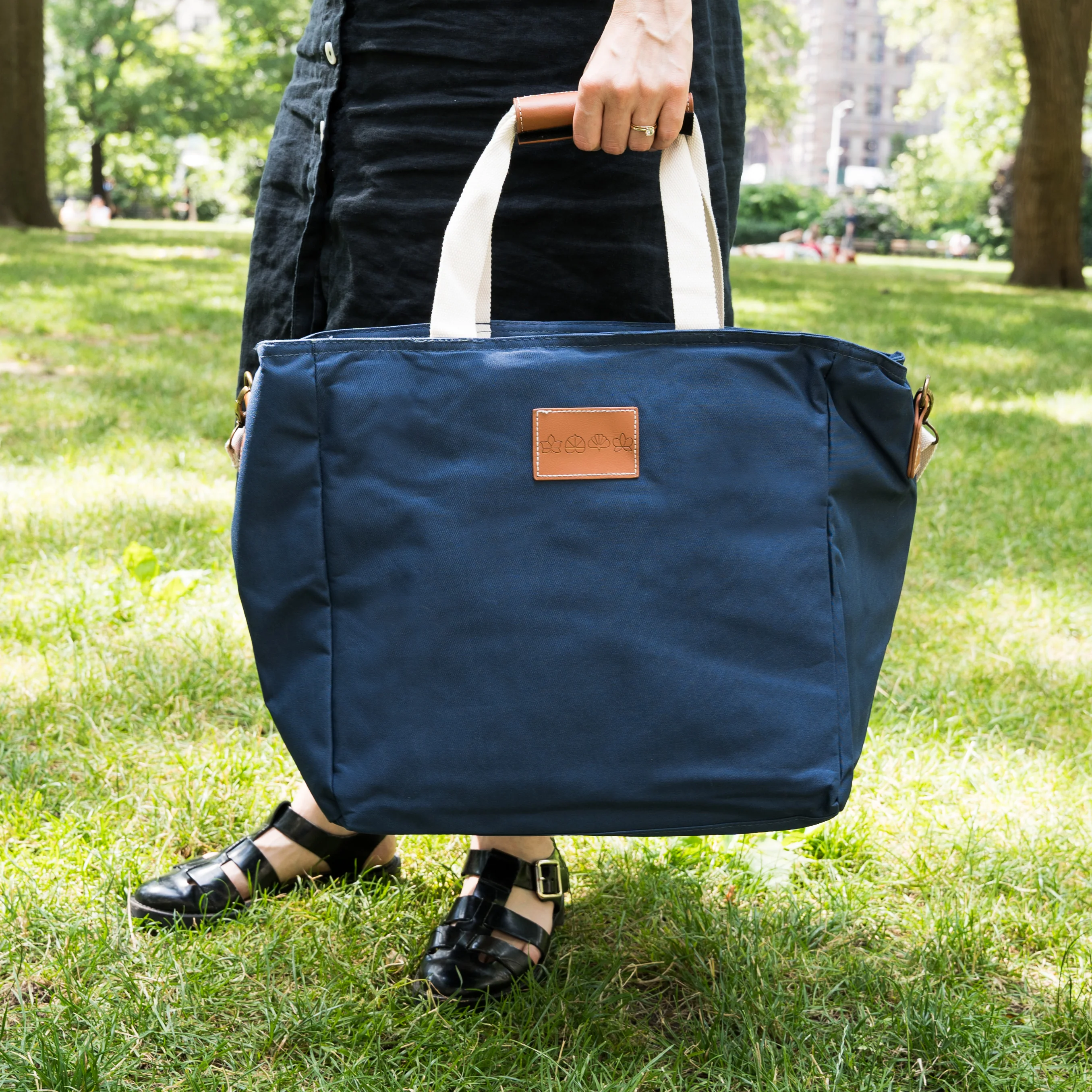Insulated Picnic Tote Bag - Image 3